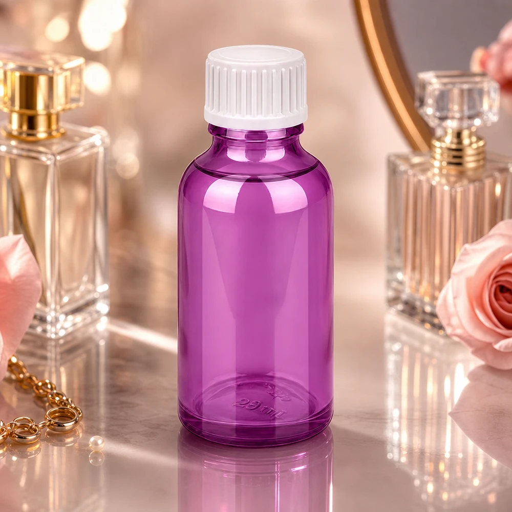 Lahvička o objemu 30 ml (globule). Nalévací kroužek 3 mm bílý Standard PurpleLine. UT18/30 Praktische 30ml Flasche aus violettem Glas - ideal zum Abfüllen und Aufbewahren von Tinkturen