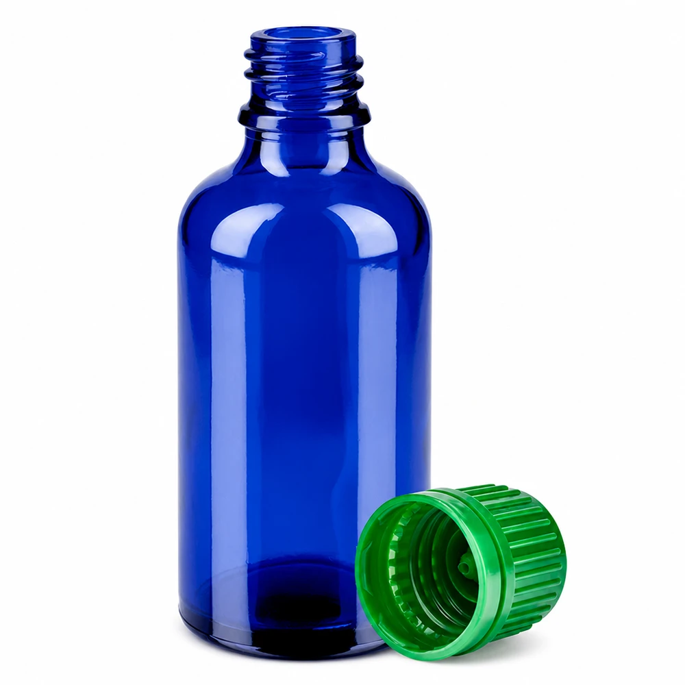 Kompakte blaue 50ml Flasche mit grünem Deckel ideal für Reise und unterwegs