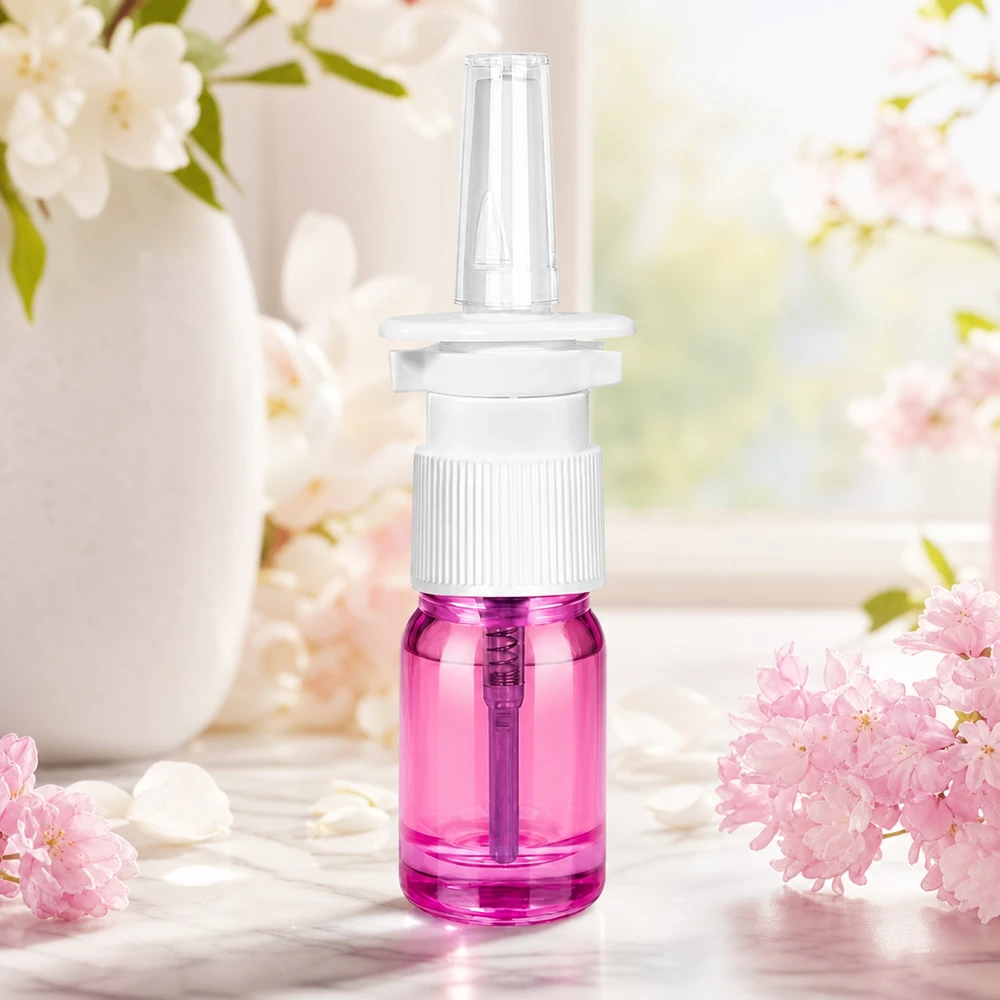 5ml lahvička s nosním rozprašovačem bílá/transparentní standardní PurpleLine UT18/5 Elegante violette 5ml Sprayflasche mit matter Oberfläche und optimaler Sprühverteilung für Nasenpflege