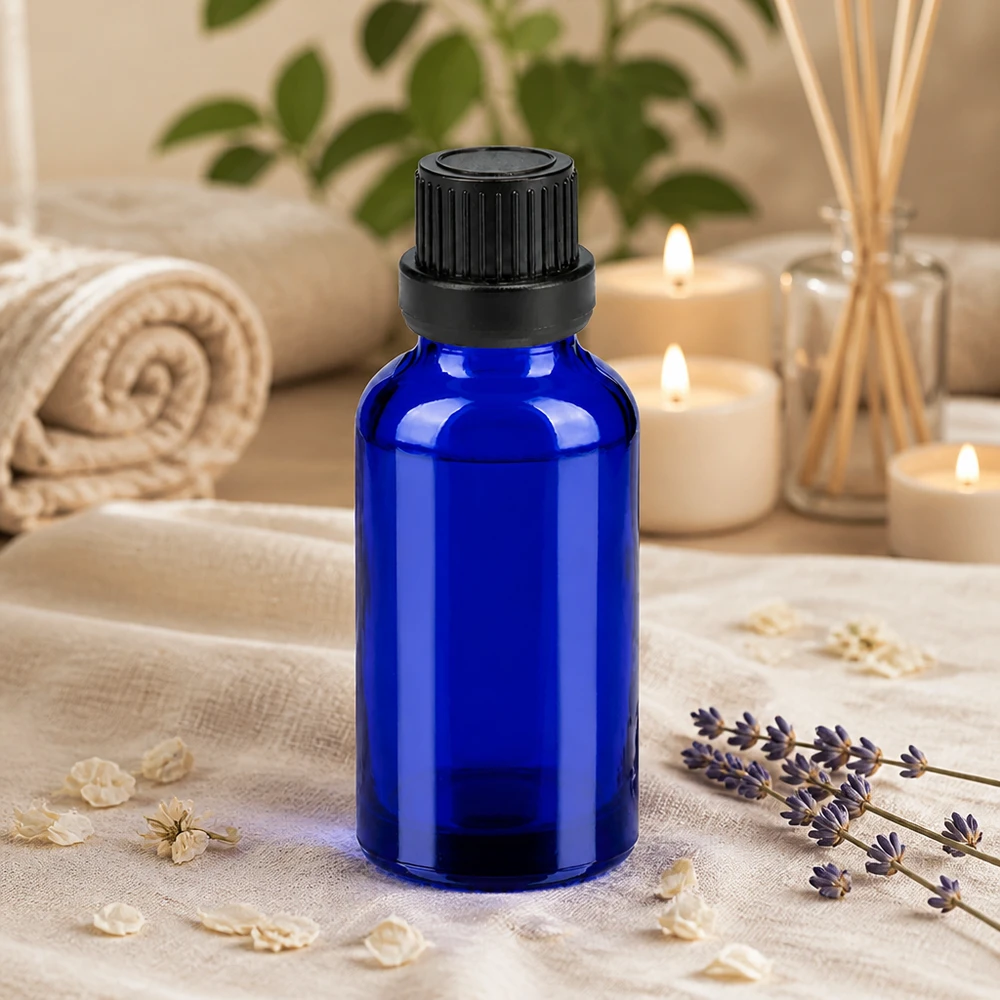 Stilvolle kobaltblaue 30ml Flasche mit präzisem Tropfsystem für dosierte Anwendung