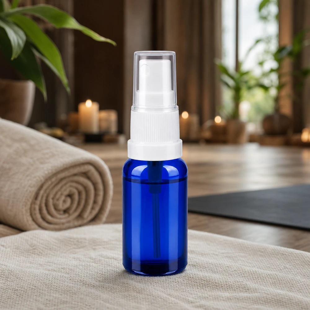 20ml lahvička s rozprašovačem bílá/transparentní standardní uzávěr BlueLine UT18/20 Praktische 20ml BlueLine Glasflasche mit wiederverwendbarem Sprühsystem für unterwegs