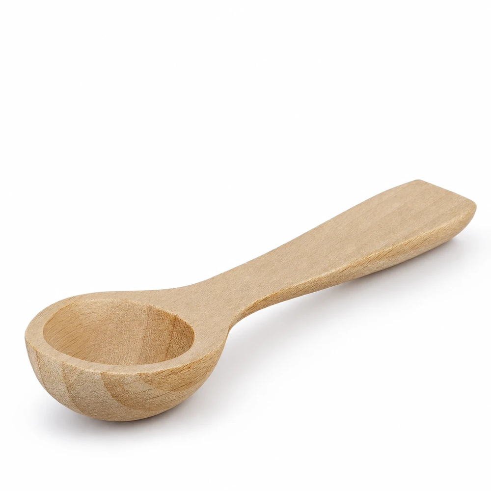 Kleine Buchenschaufel 7,7cm Löffelform auf weißem Hintergrund Detailansicht Holzmaserung Küchenhelfer