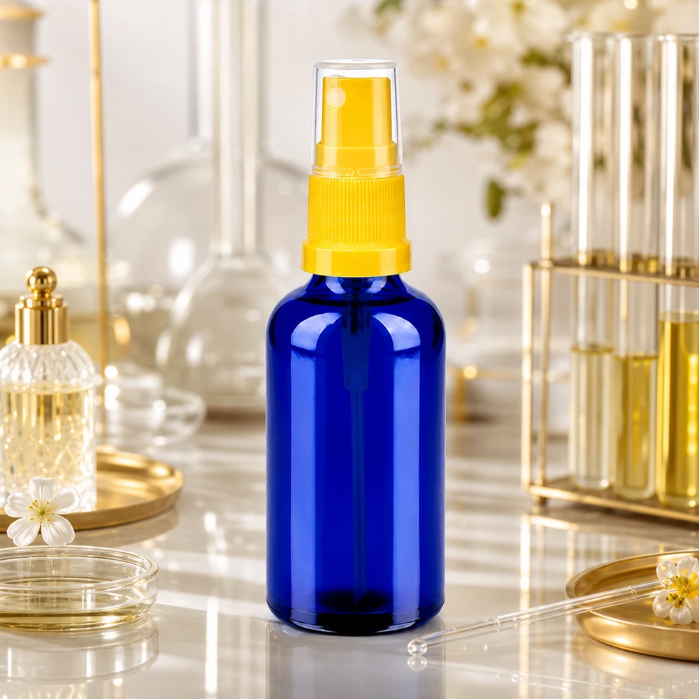 50ml lahvička s rozprašovačem žlutá/transparentní standardní uzávěr BlueLine UT18/50 50ml Glasflasche mit Sprühfunktion - ideale Größe für Hautpflege Seren und Gesichtswasser