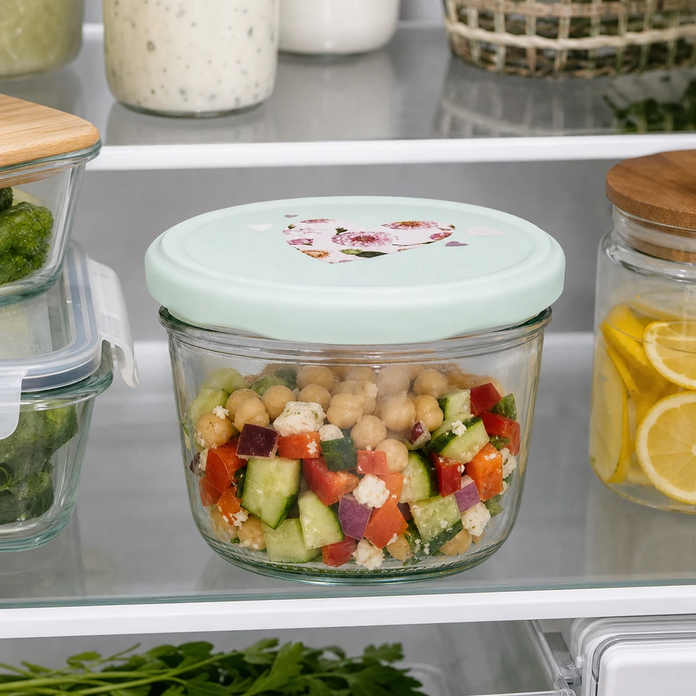 230ml kelímky + víčko BasicSeal srdíčková máta UNiTWIST 230ml Sturzglas mit Herz-Deckel mint im Kühlschrank, Salat mit Kichererbsen frisch gelagert, praktische Meal-Prep