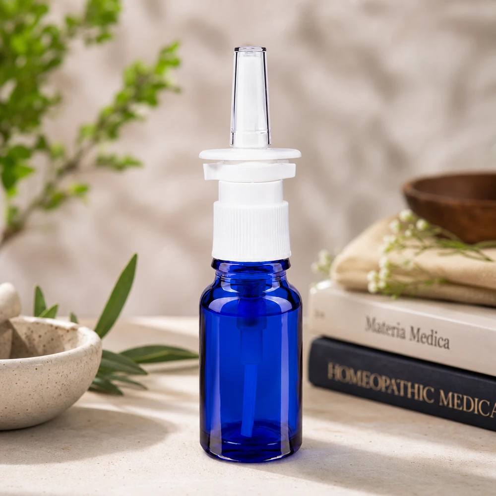 Sterile 10ml Nasensprayflasche aus blauem Apothekenglas mit transparenter Applikatordüse