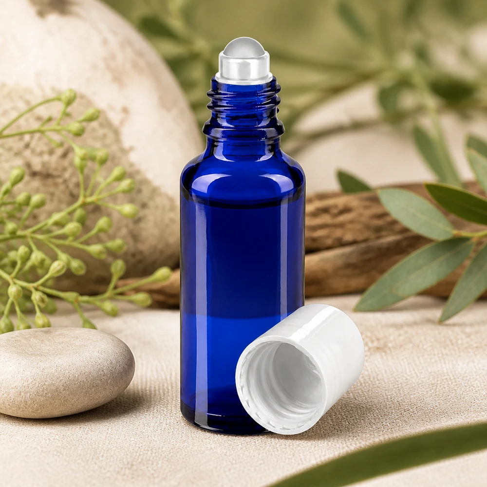 Lékárenská lahvička modrá 30ml roll-on s uzávěrem bílá Kleine blaue Glasflasche 30ml mit Metallrollkugel für Aromatherapie und Körperpflege