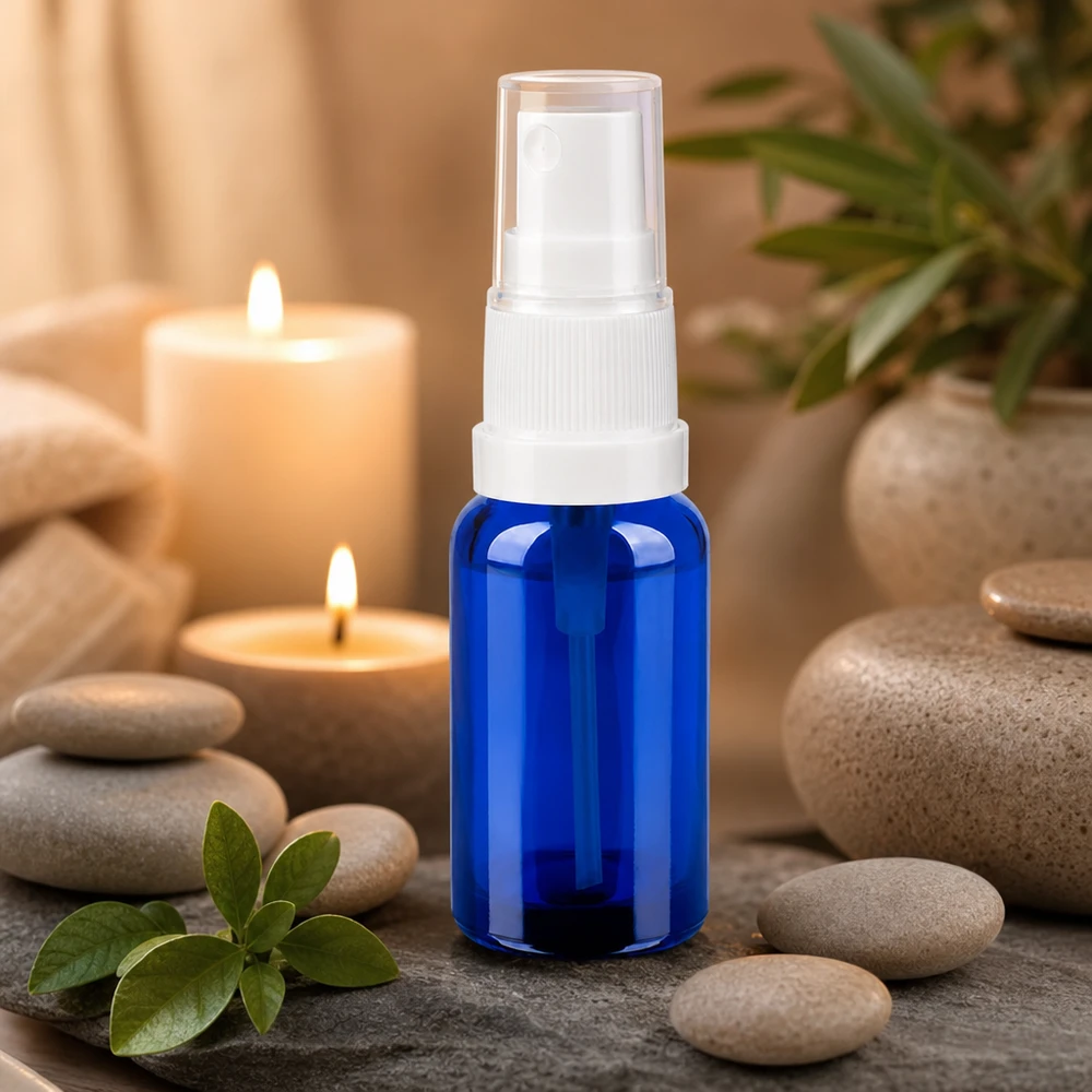 20ml lahvička s rozprašovačem bílá/transparentní standardní uzávěr BlueLine UT18/20 Hochwertige 20ml Sprühflasche aus blauem Glas mit feinem Sprühnebel für Beauty-Routine
