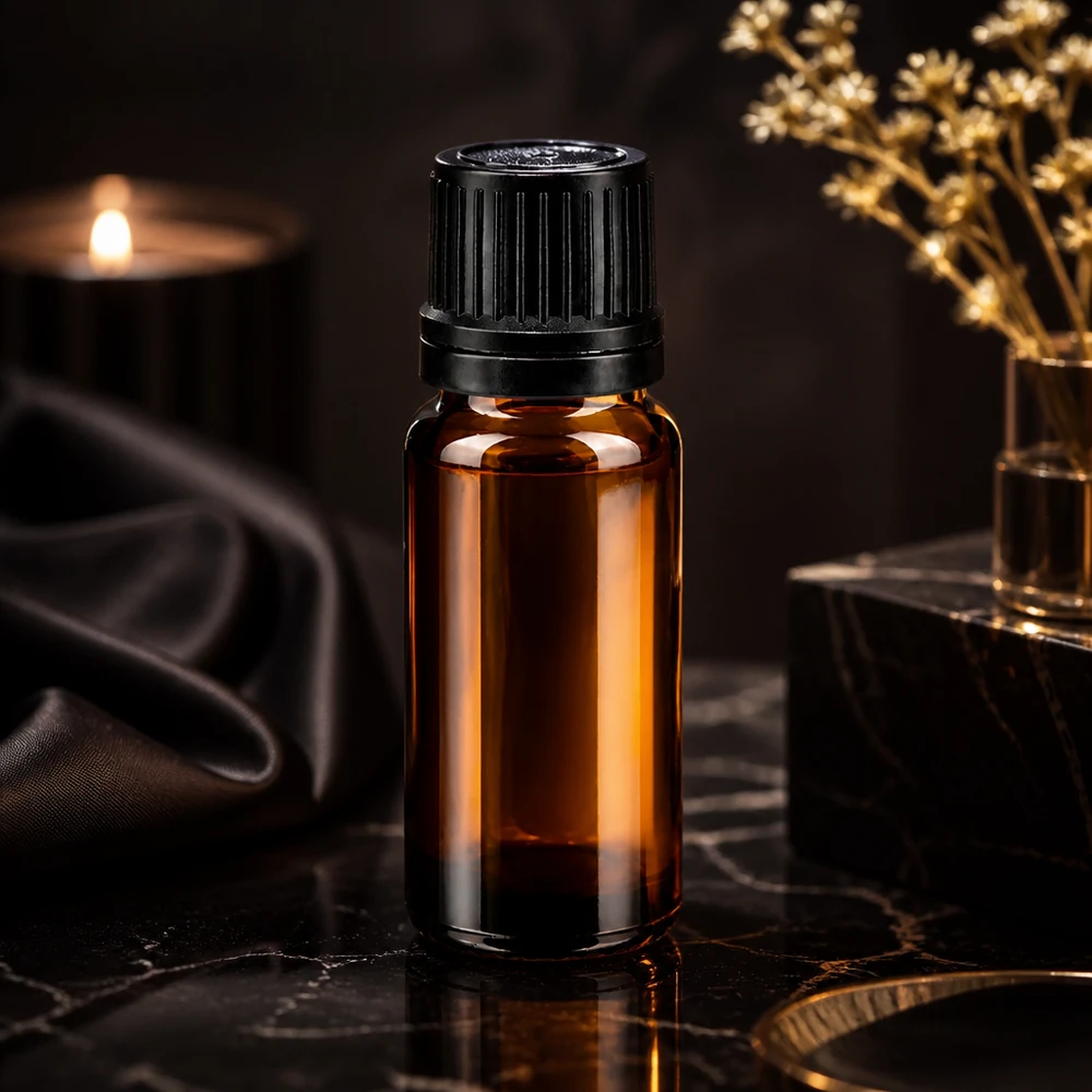 Lékárenská lahvička hnědá 10ml kapátko s nalévacím kroužkem 1mm černý uzávěr proti neoprávněné manipulaci. Lichtgeschützte 10ml Apotheker-Tropfflasche braun mit schwarzem Verschluss und goldenem Blumendeko