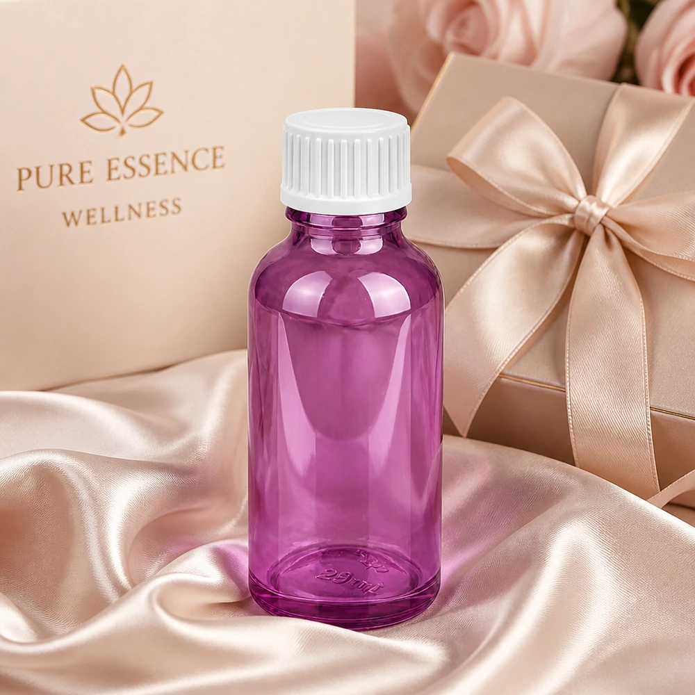 Lahvička o objemu 30 ml (globule). Nalévací kroužek 3 mm bílý Standard PurpleLine. UT18/30 30ml Designerflasche aus violettem Glas mit mattweißem Verschluss für exklusive Produkte