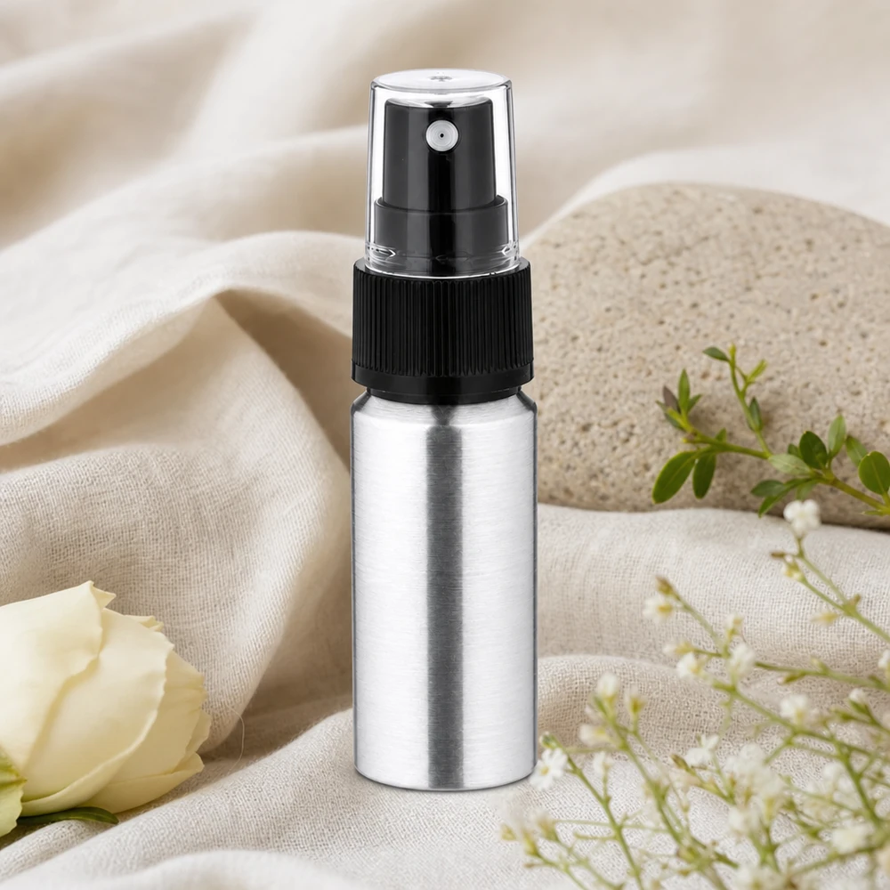 20ml leštěná hliníková láhev s rozprašovačem Leichte 20ml Metallflasche mit Zerstäuber - optimale Größe für Handtasche und Kulturbeutel