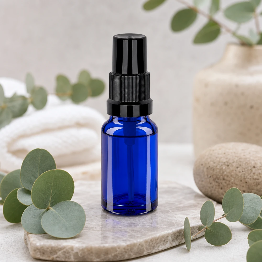 10ml lahvička s rozprašovačem černá standardní uzávěr BlueLine UT18/10 10ml Sprayflasche STD BlueLine UT18/10 mit schwarzem Verschluss für sichere Aufbewahrung
