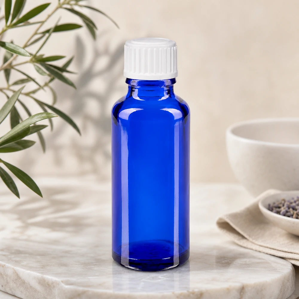 Lékárenská lahvička modrá 30ml šroubovací uzávěr bílá standardní Kleine blaue 30ml Glasflasche mit weißem Verschluss für ätherische Öle und Essenzen