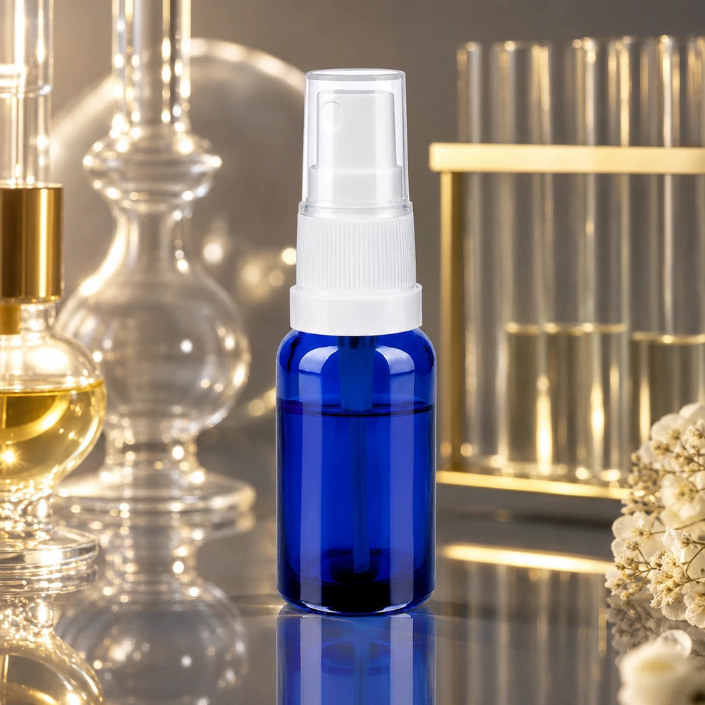 20ml lahvička s rozprašovačem bílá/transparentní standardní uzávěr BlueLine UT18/20 Hochwertige 20ml Glasflasche blau mit auslaufsicherem weißem Sprühkopf für Naturkosmetik