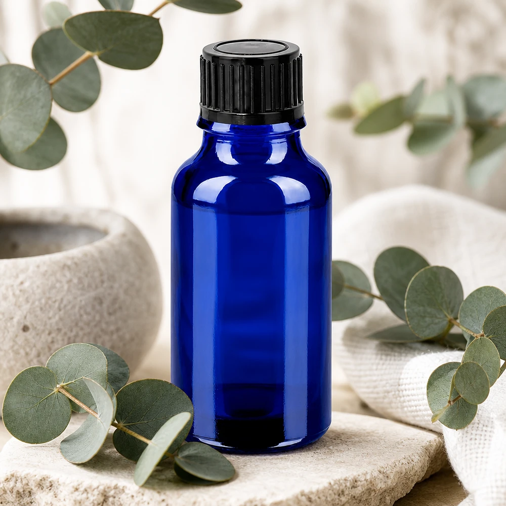 20ml láhev 11mm šroubovací uzávěr černá Standard BlueLine UT18/20 Stilvolle kobaltblaue 20ml Flasche mit schwarzem Deckel für hochwertige Flüssigkeiten