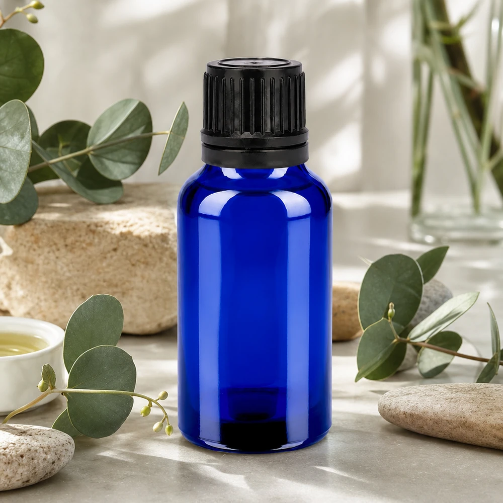 20ml lahvička 11mm šroubovací uzávěr černý s tamperem BlueLine UT18/20 Elegante 20ml Blauglasflasche mit schwarzem Schraubverschluss für hochwertige Öl-Mischungen