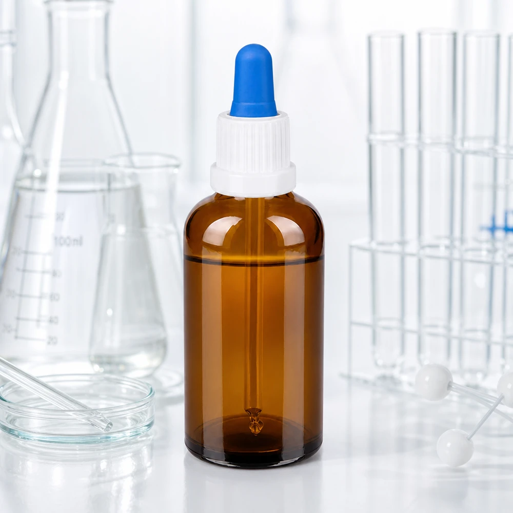 50ml BrownLine Glasflasche mit ergonomischem Pipettenaufsatz für tropfengenaue Abgabe