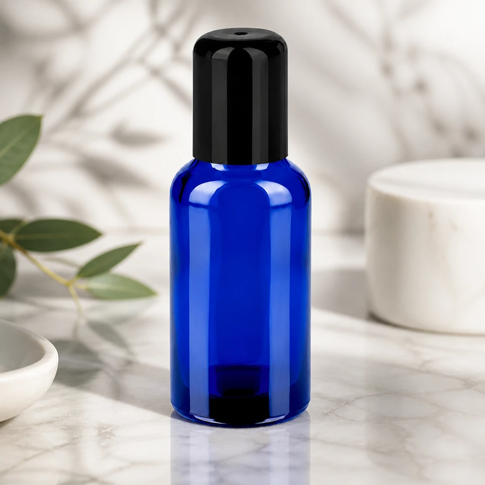 30ml Glasflasche mit Roll-On System in tiefblauer Farbe für mobile Kosmetikanwendung