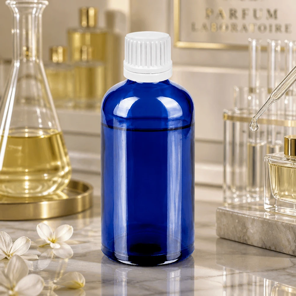 100ml lahvička s kapátkem 0,7 mm s bílým uzávěrem BlueLine UT18/100 Chemikalienflasche 100ml aus resistentem blauen Glas mit auslaufsicherem Tropfsystem