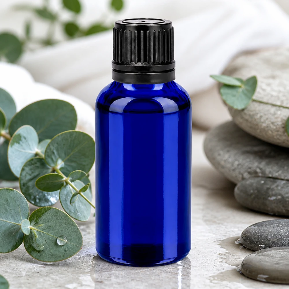 30ml láhev 11mm šroubovací uzávěr černý BlueLine UT18/30. Robuste 30ml blaue Glasflasche mit dichtschließendem Verschluss für langfristige Lagerung
