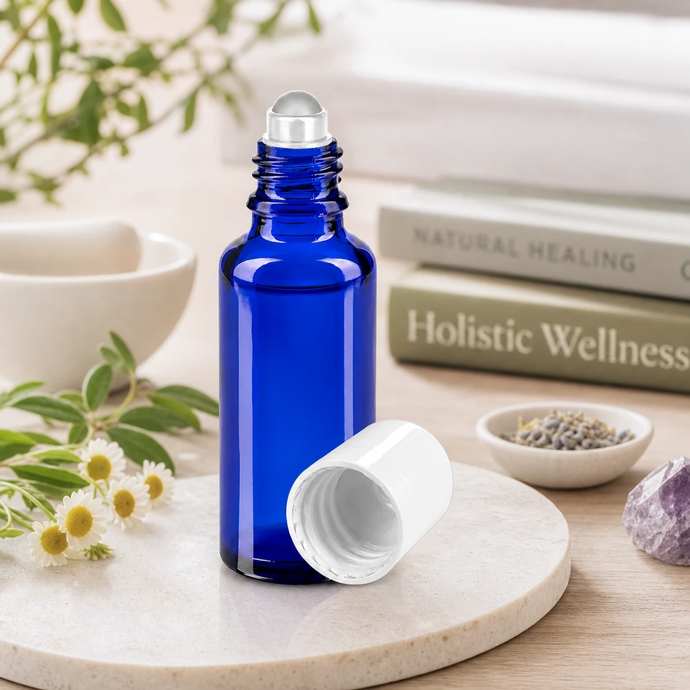 Schlanke kobaltblaue 30ml Glasflasche mit Roll-On Verschluss für Serum und Pflegeöle