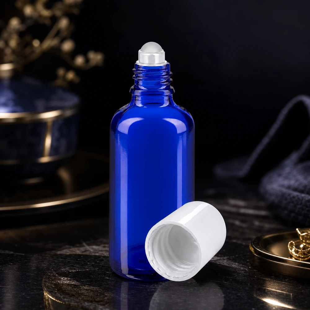 Lékárenská lahvička modrá 50ml roll-on uzávěr bílý Blaue lichtschutzende 50ml Apothekerglasflasche mit Rollkugel ideal für Seren und Pflegeöle