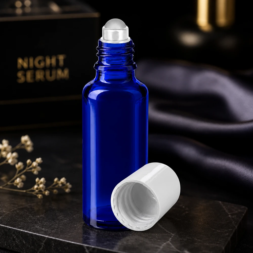 Lékárenská lahvička modrá 30ml roll-on s uzávěrem bílá Schlanke blaue 30ml Glasrollflasche mit transparenter Rollkugel für Kosmetikanwendungen