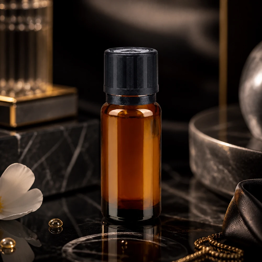 Lékárenská láhev hnědá 10ml kapací uzávěr nalévací kroužek 1mm černý dětská pojistka slepý výstražný symbol nedovolená manipulace s uzávěre 10ml Dropper Bottle Apothekenglas mit schwarzem Blinddeckel und Originalitätsring Frontansicht