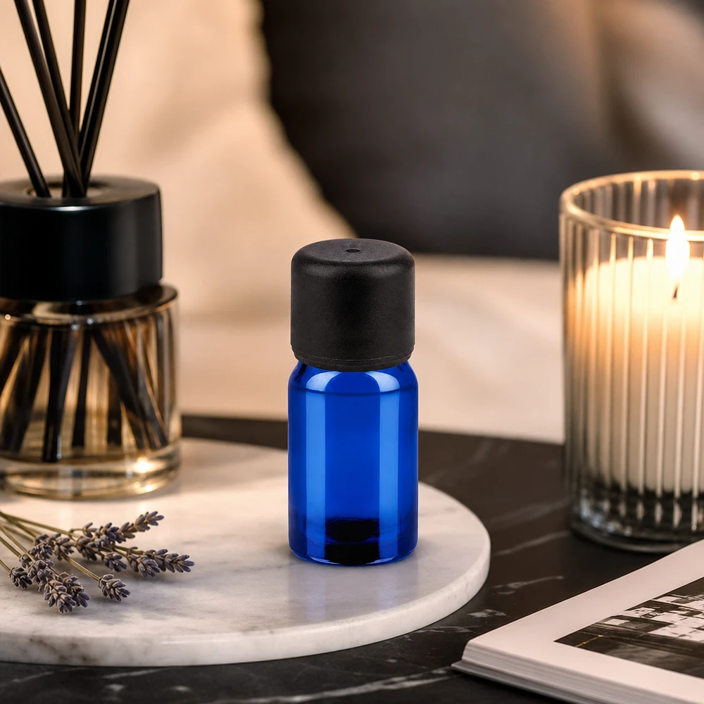 5ml láhev 6mm šroubovací uzávěr černá Standard BlueLine UT18/5 Handliche 5ml Flasche aus UV-beständigem Kobaltglas für Reise und den täglichen Gebrauch