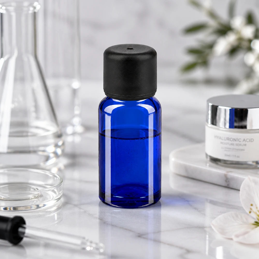 10ml lahvička 11mm šroubovací uzávěr černý BlueLine UT18/10. 10ml lahvička 11mm šroubovací uzávěr černý BlueLine UT18/10.