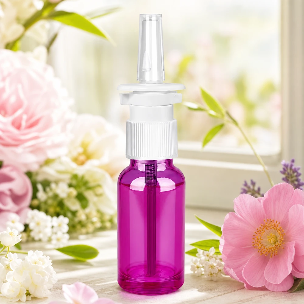 20ml lahvička s nosním rozprašovačem PurpleLine bílá/transparentní standardní. UT18/20 Praktische 20ml Nasensprayflasche Purple mit weißem Zerstäuber für hygienische Anwendung