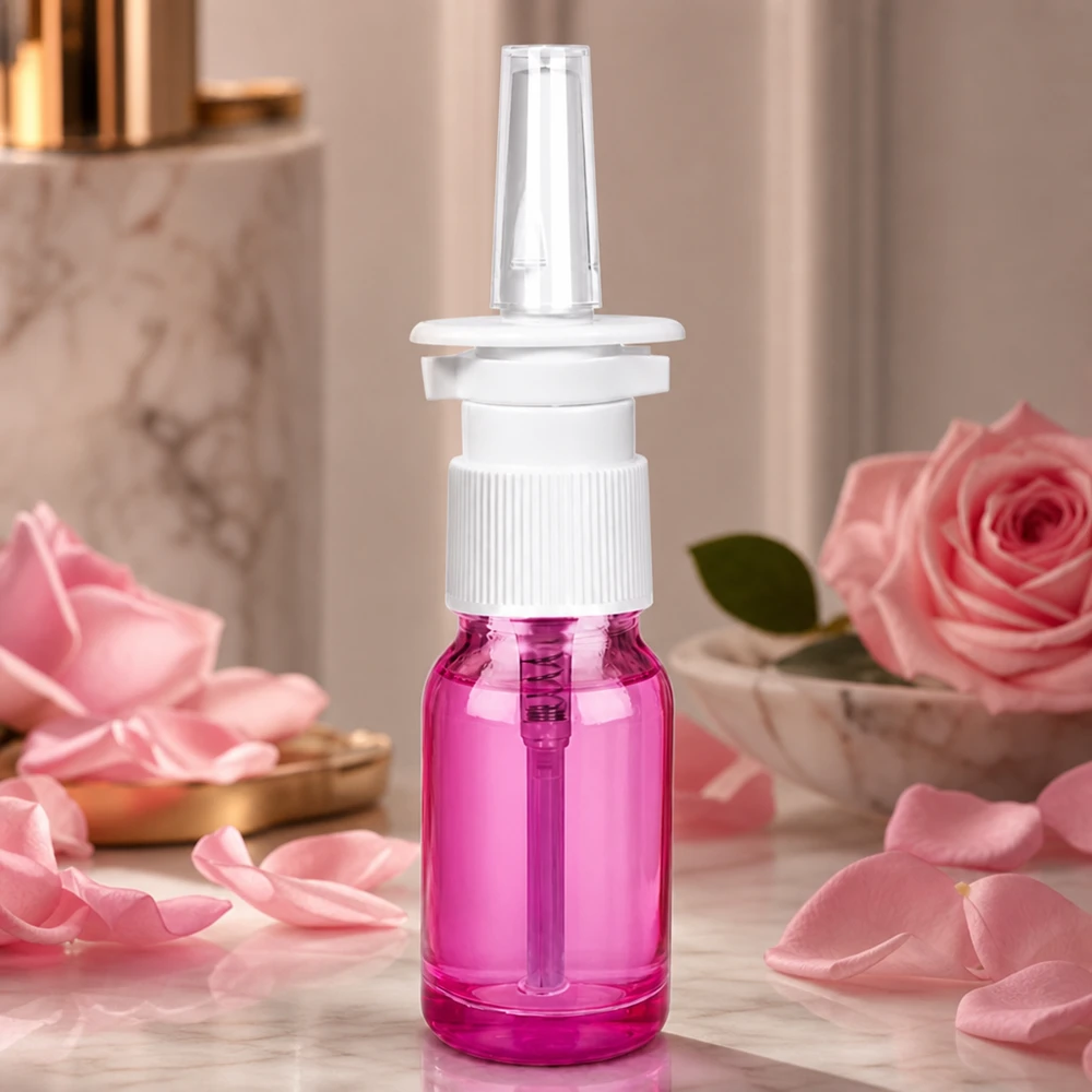 10ml lahvička s nosním rozprašovačem PurpleLine bílá/transparentní standard. UT18/10 Praktische 10ml Pumpflasche lila für Nasenspülungen und therapeutische Spraylösungen