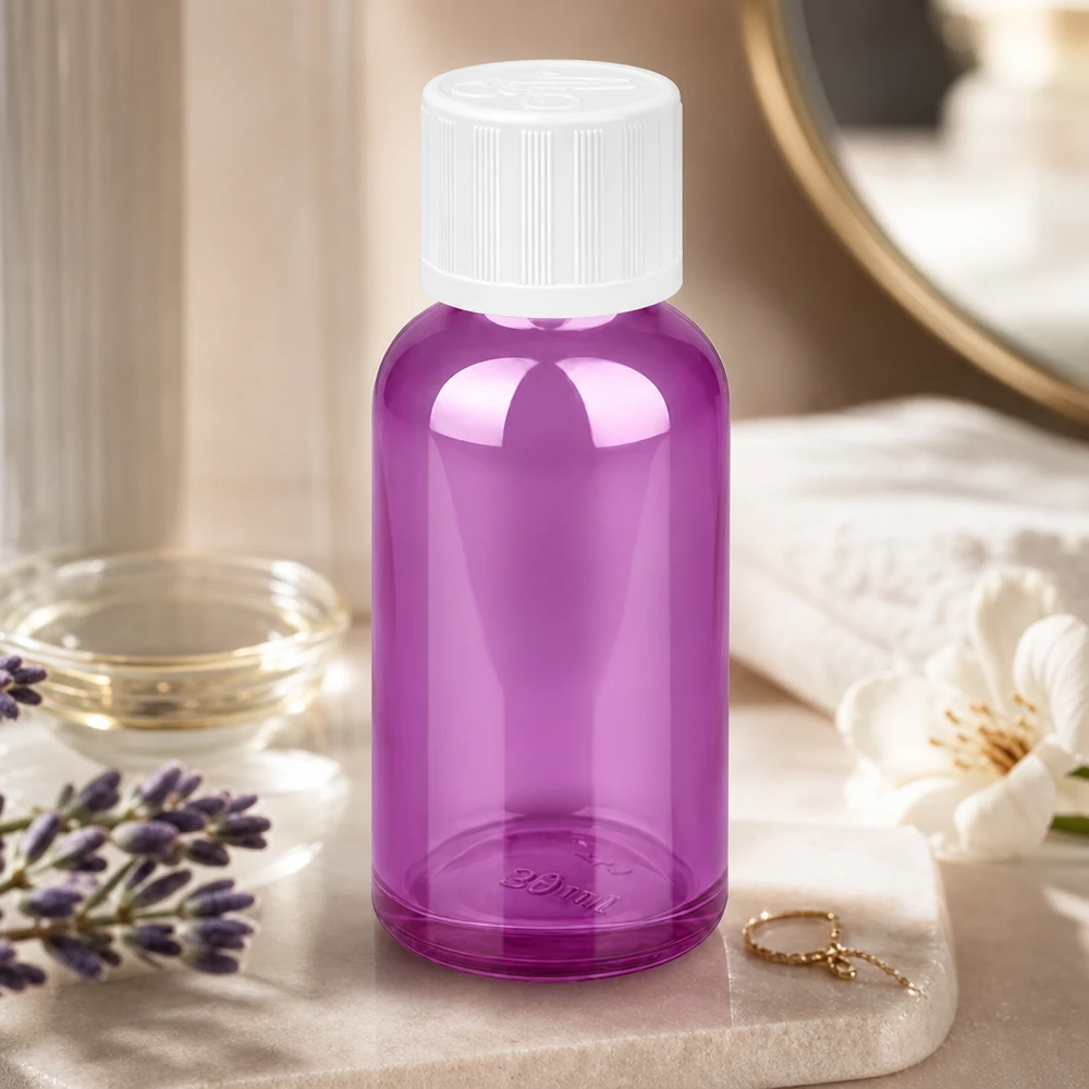 30ml láhev PurpleLine UT18/30 s 11mm šroubovacím uzávěrem bílé barvy standardně odolným proti otevření dětmi. Nachhaltige 30ml Glasflasche in Violett mit auslaufsicherem Verschluss für Zero Waste Lifestyle