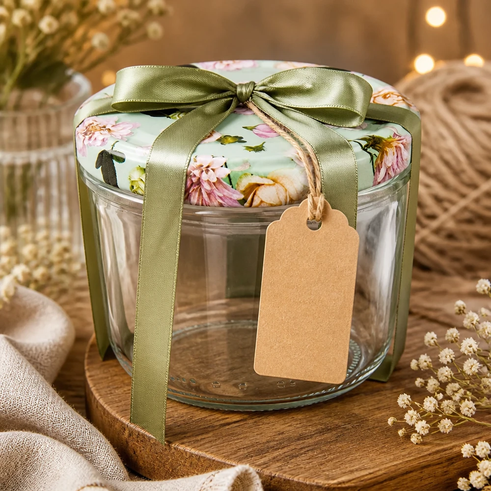 230ml Sturzglas als Geschenk dekoriert mit grüner Schleife und Anhänger, perfekt für selbstgemachte Marmelade