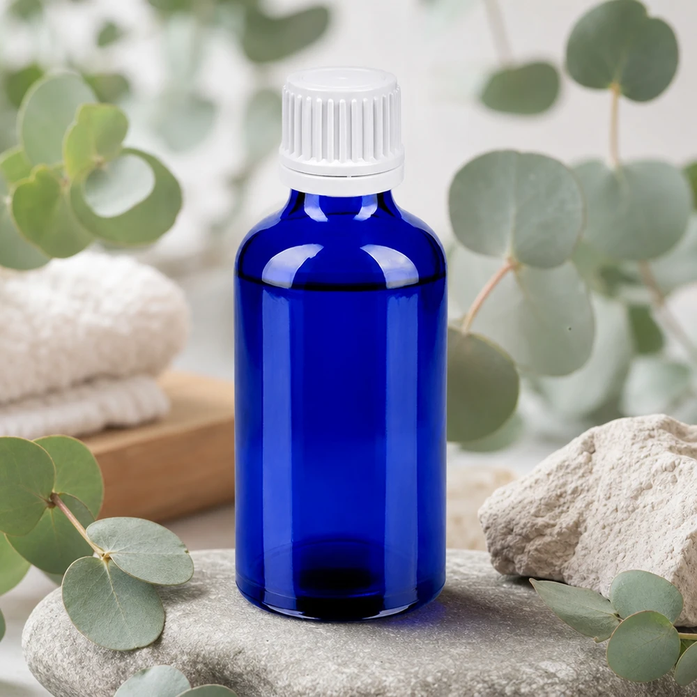 50ml láhev 11mm šroubovací uzávěr bílý uzávěr s ochranou proti manipulaci BlueLine UT18/50 Robuste Glasflasche 50ml dunkelblau mit weißem Verschluss für professionelle Anwendungen