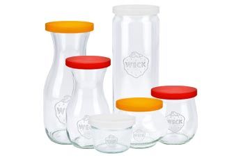 hrnce se silikonovým víkem