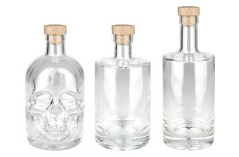 Skleněné láhve s korkovou zátkou